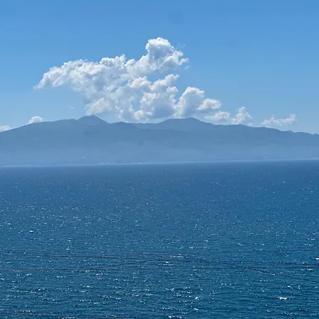 Sea View *